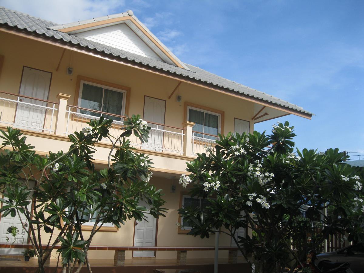 2N Guesthouse Phetchaburi Dış mekan fotoğraf