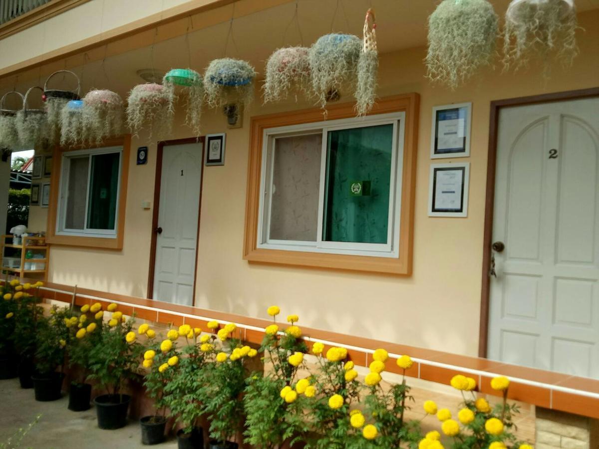 2N Guesthouse Phetchaburi Dış mekan fotoğraf