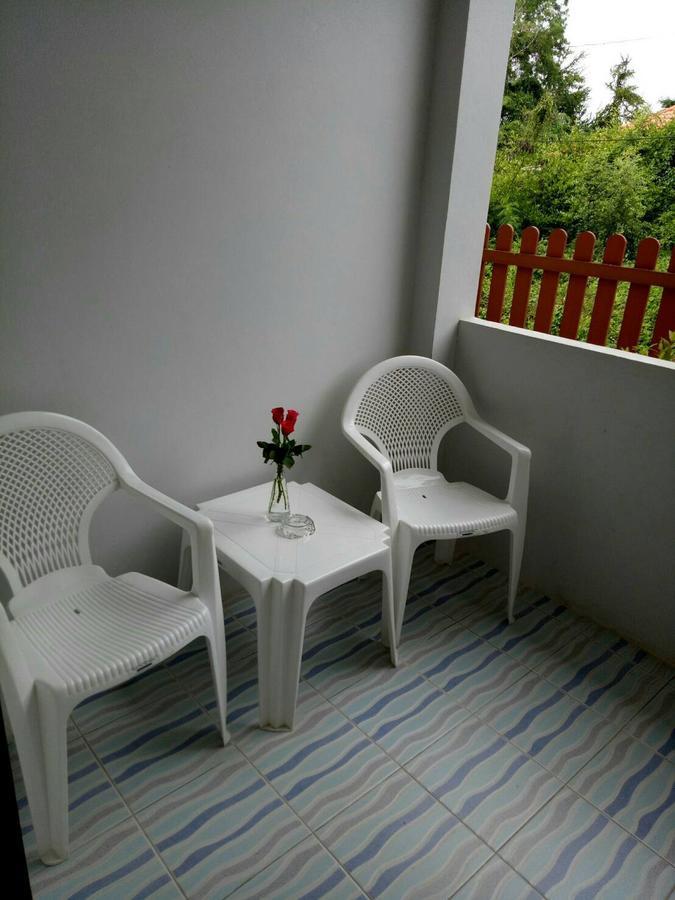 2N Guesthouse Phetchaburi Dış mekan fotoğraf