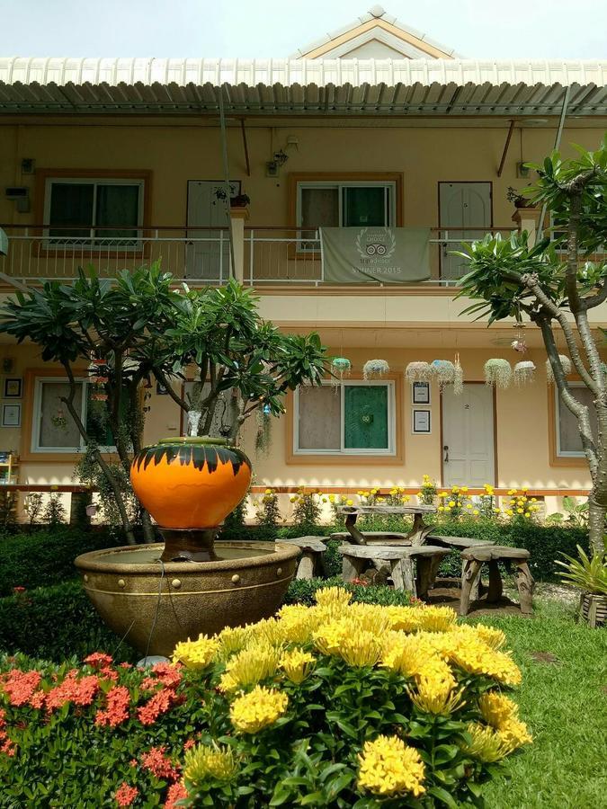 2N Guesthouse Phetchaburi Dış mekan fotoğraf