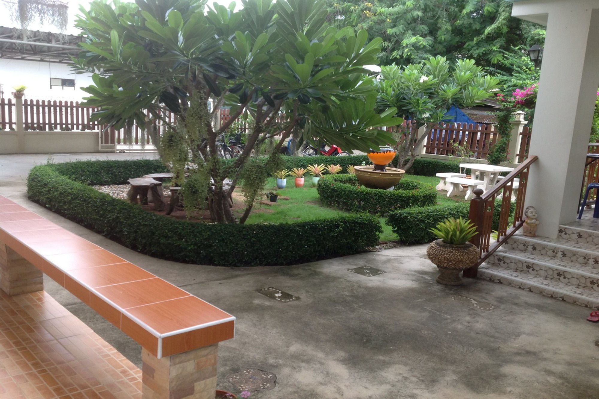 2N Guesthouse Phetchaburi Dış mekan fotoğraf
